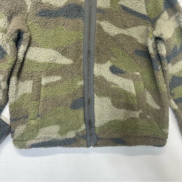 Old Navy Camo Teddy Fleece Jacket women’s Size Medium full zip green brown gray - Picture 6 of 8